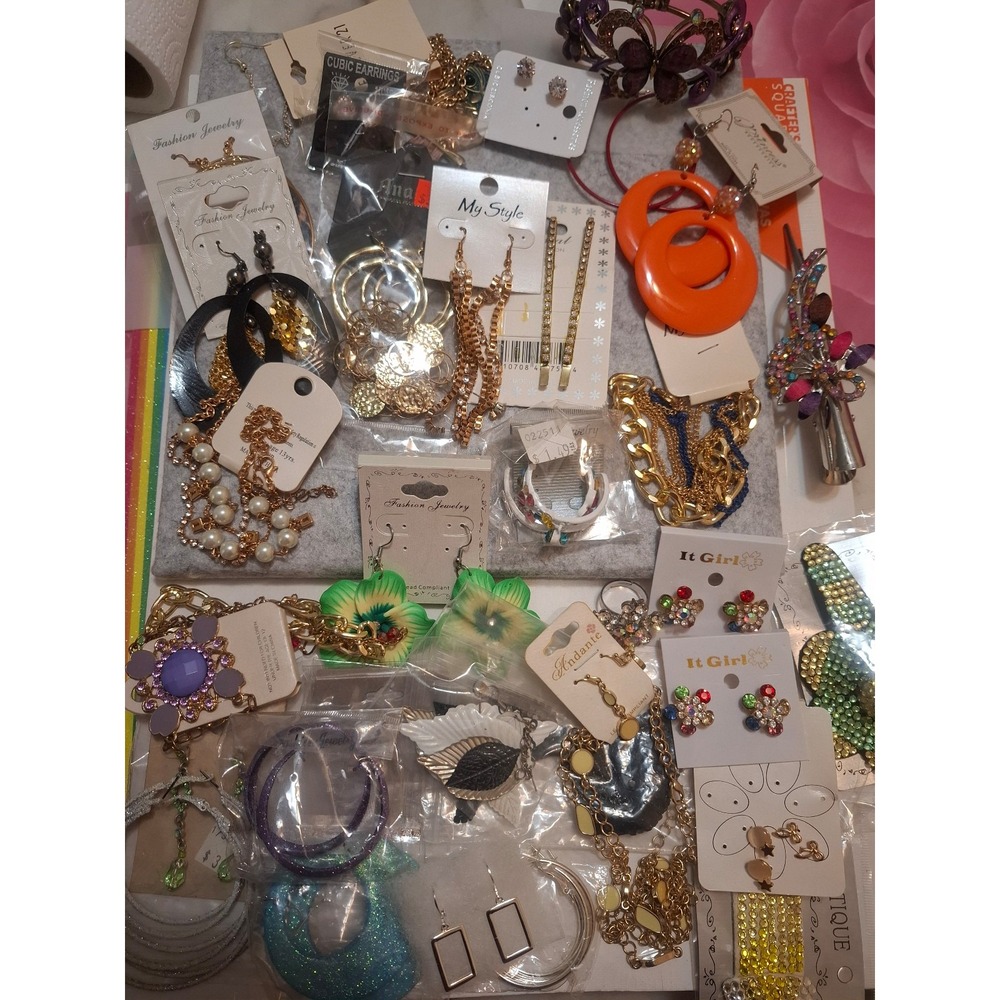 Jewelry - Picture 6 of 6